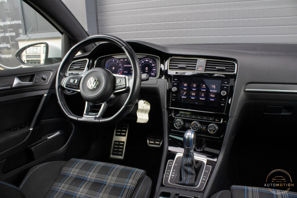 Volkswagen Golf 7.5 1.4 TSI PHEV GTE PANO STOELVERWARMING CAMERA
