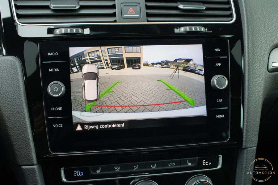 Volkswagen Golf 7.5 1.4 TSI PHEV GTE PANO STOELVERWARMING CAMERA