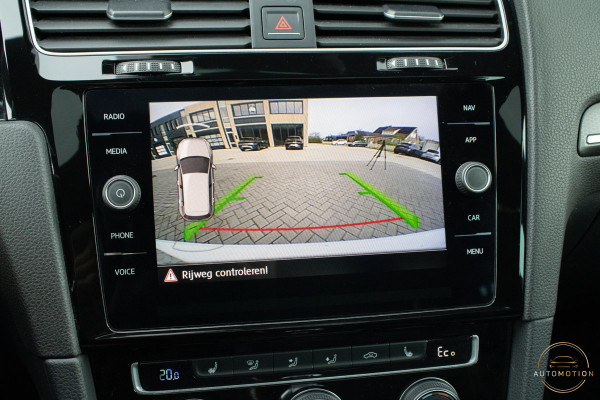 Volkswagen Golf 7.5 1.4 TSI PHEV GTE PANO STOELVERWARMING CAMERA