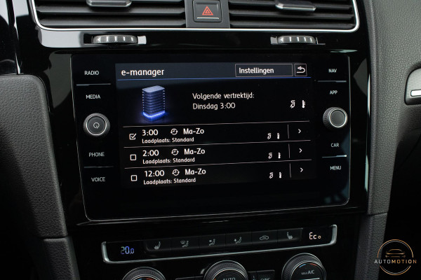 Volkswagen Golf 7.5 1.4 TSI PHEV GTE PANO STOELVERWARMING CAMERA