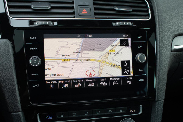 Volkswagen Golf 7.5 1.4 TSI PHEV GTE PANO STOELVERWARMING CAMERA