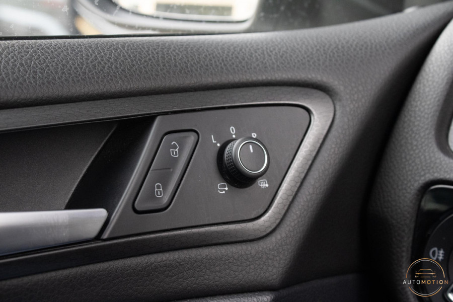 Volkswagen Golf 7.5 1.4 TSI PHEV GTE PANO STOELVERWARMING CAMERA