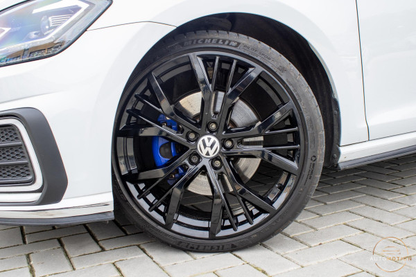 Volkswagen Golf 7.5 1.4 TSI PHEV GTE PANO STOELVERWARMING CAMERA