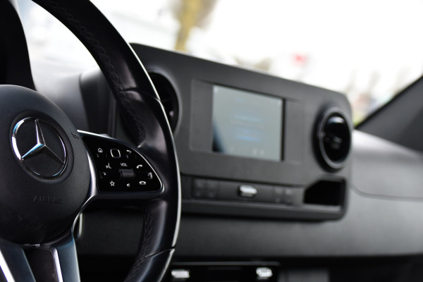 Mercedes-Benz Sprinter 315 1.9 CDI L2H2 FWD AMG Edition Adaptieve Cruise, Camera, Carplay, 150pk, LED, Dodehoek, Sensoren, Multimedia, Uniek!