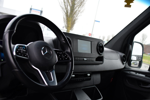 Mercedes-Benz Sprinter 315 1.9 CDI L2H2 FWD AMG Edition Adaptieve Cruise, Camera, Carplay, 150pk, LED, Dodehoek, Sensoren, Multimedia, Uniek!
