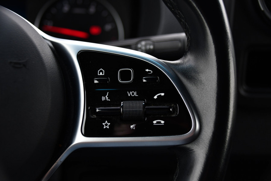 Mercedes-Benz Sprinter 315 1.9 CDI L2H2 FWD AMG Edition Adaptieve Cruise, Camera, Carplay, 150pk, LED, Dodehoek, Sensoren, Multimedia, Uniek!