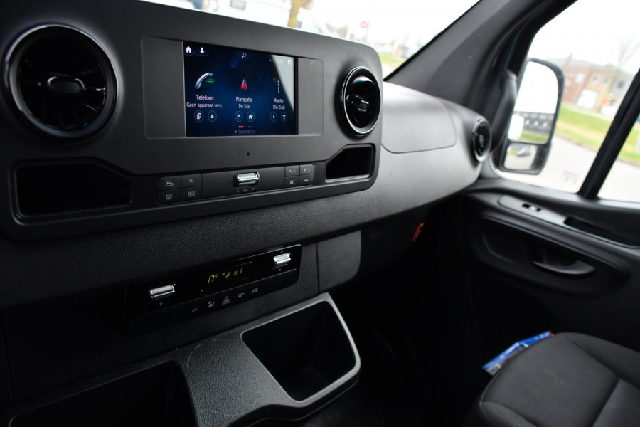 Mercedes-Benz Sprinter 315 1.9 CDI L2H2 FWD AMG Edition Adaptieve Cruise, Camera, Carplay, 150pk, LED, Dodehoek, Sensoren, Multimedia, Uniek!