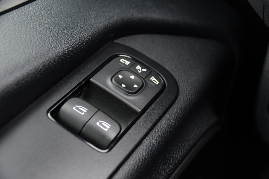 Mercedes-Benz Sprinter 315 1.9 CDI L2H2 FWD AMG Edition Adaptieve Cruise, Camera, Carplay, 150pk, LED, Dodehoek, Sensoren, Multimedia, Uniek!