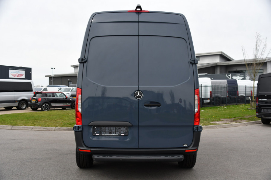 Mercedes-Benz Sprinter 315 1.9 CDI L2H2 FWD AMG Edition Adaptieve Cruise, Camera, Carplay, 150pk, LED, Dodehoek, Sensoren, Multimedia, Uniek!
