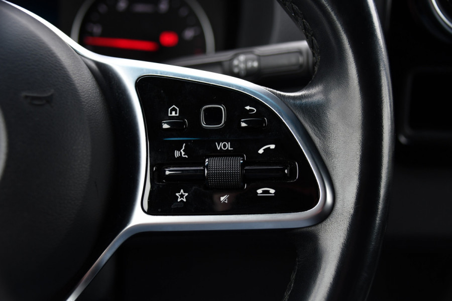 Mercedes-Benz Sprinter 319 V6 3.0 CDI L2H1 DC PB Edition Cruise, Camera, Carplay, 10,5'' Mbux, LED, Leder, Memorie, Trekhaak, 5 Zits, Uniek!