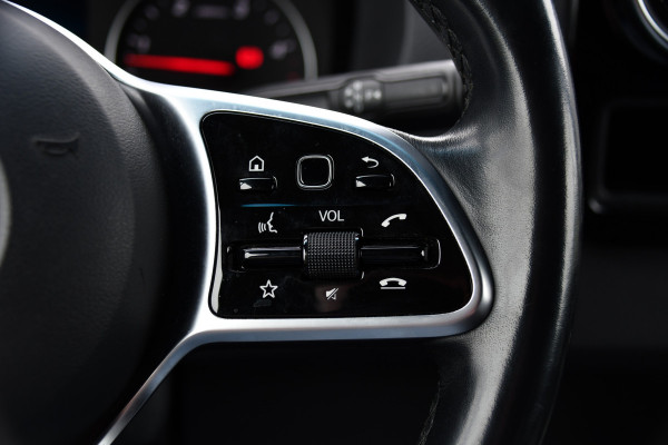 Mercedes-Benz Sprinter 319 V6 3.0 CDI L2H1 DC PB Edition Cruise, Camera, Carplay, 10,5'' Mbux, LED, Leder, Memorie, Trekhaak, 5 Zits, Uniek!