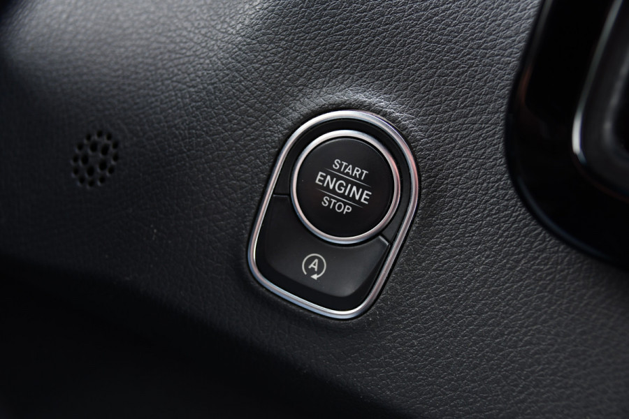 Mercedes-Benz Sprinter 319 V6 3.0 CDI L2H1 DC PB Edition Cruise, Camera, Carplay, 10,5'' Mbux, LED, Leder, Memorie, Trekhaak, 5 Zits, Uniek!