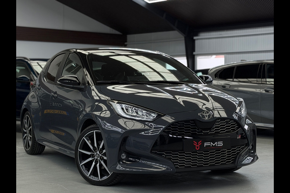 Toyota Yaris 1.5 Hybrid 130 GR SPORT HuD CarPlay Camera