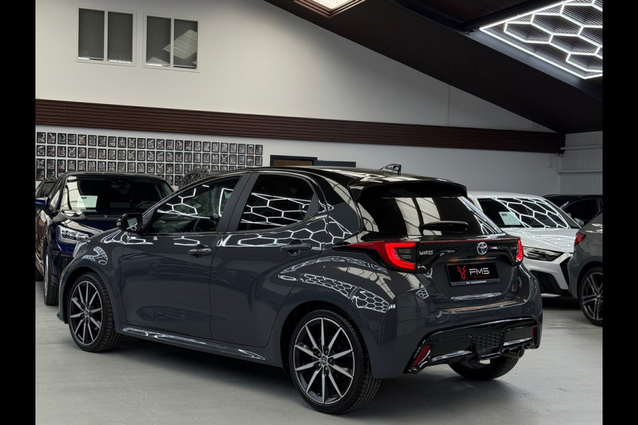 Toyota Yaris 1.5 Hybrid 130 GR SPORT HuD CarPlay Camera