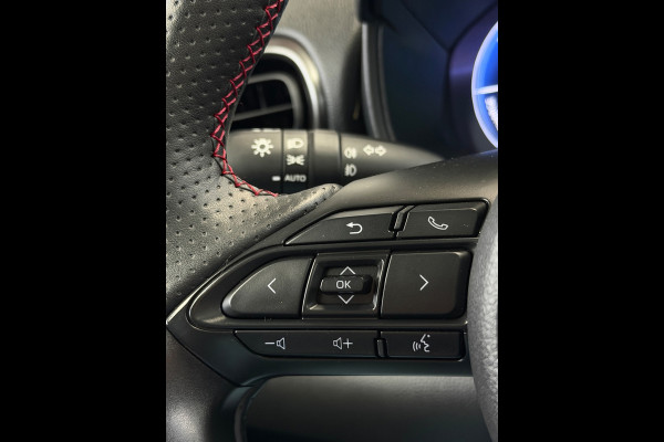 Toyota Yaris 1.5 Hybrid 130 GR SPORT HuD CarPlay Camera