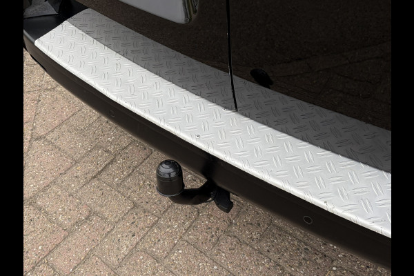 Peugeot Expert 231L 2.0 BlueHDI 120 Premium Pack Zomerwielset op LMV | Dual-Zone Climate Control | Binnenspiegel d.m.v. Camera | Apple Carplay