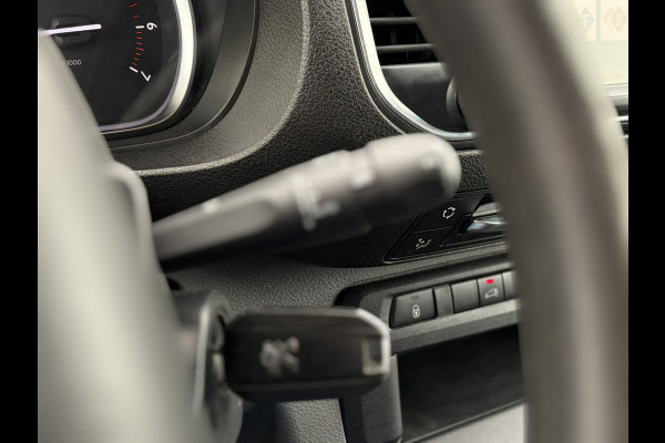 Peugeot Expert 231L 2.0 BlueHDI 120 Premium Pack Zomerwielset op LMV | Dual-Zone Climate Control | Binnenspiegel d.m.v. Camera | Apple Carplay