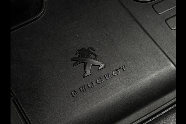 Peugeot Expert 231L 2.0 BlueHDI 120 Premium Pack Zomerwielset op LMV | Dual-Zone Climate Control | Binnenspiegel d.m.v. Camera | Apple Carplay