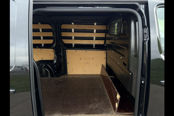 Peugeot Expert 231L 2.0 BlueHDI 120 Premium Pack Zomerwielset op LMV | Dual-Zone Climate Control | Binnenspiegel d.m.v. Camera | Apple Carplay