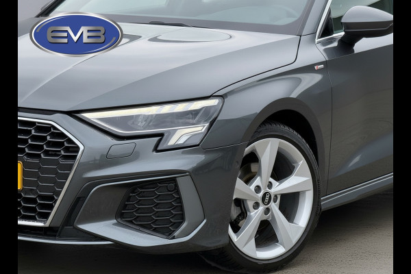 Audi A3 Limousine 30 TFSI S edition, 2 X S- LINE,matrix led, daytona grijs, 1 e eigenaar, 1/2 leder, 's, NL auto nap
