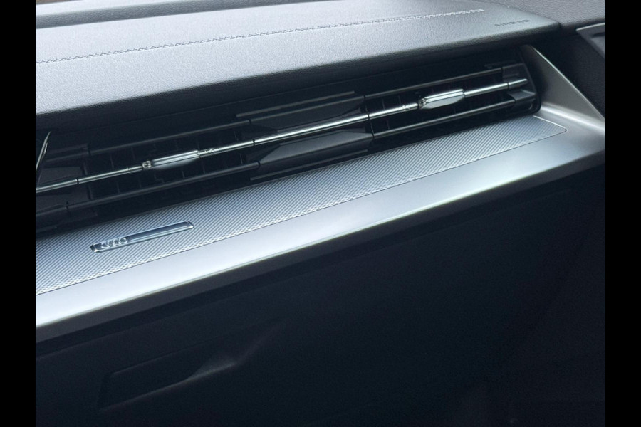 Audi A3 Limousine 30 TFSI S edition, 2 X S- LINE,matrix led, daytona grijs, 1 e eigenaar, 1/2 leder, 's, NL auto nap