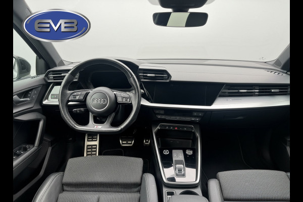 Audi A3 Limousine 30 TFSI S edition, 2 X S- LINE,matrix led, daytona grijs, 1 e eigenaar, 1/2 leder, 's, NL auto nap