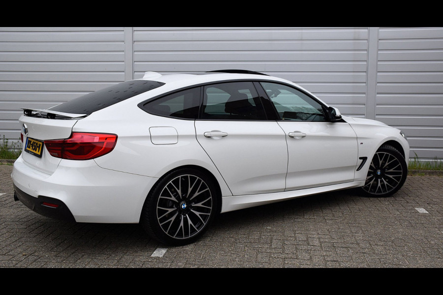 BMW 3-serie Gran Turismo 320i Corporate Lease High Executive*M-Pakket*Pano*HUD*H&K*Keyless*Trekhaak*Enz