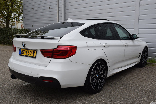 BMW 3-serie Gran Turismo 320i Corporate Lease High Executive*M-Pakket*Pano*HUD*H&K*Keyless*Trekhaak*Enz