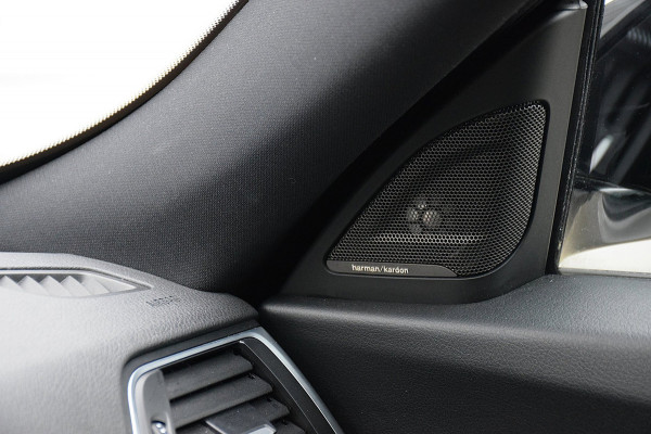 BMW 3-serie Gran Turismo 320i Corporate Lease High Executive*M-Pakket*Pano*HUD*H&K*Keyless*Trekhaak*Enz