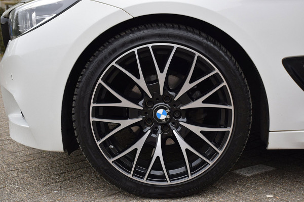 BMW 3-serie Gran Turismo 320i Corporate Lease High Executive*M-Pakket*Pano*HUD*H&K*Keyless*Trekhaak*Enz