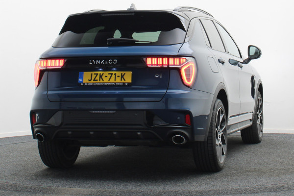 Lynk & Co 01 1.5 Plug-in Hybrid 360° Camera, Panoramadak, Zwarte hemel, ACC, Keyless, PDC, LED, 20''