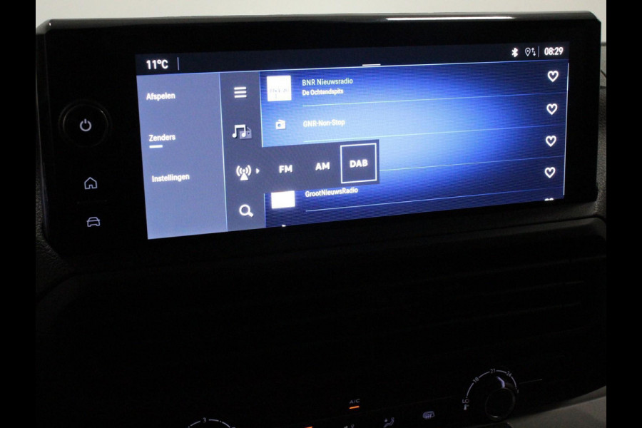 Opel Vivaro 1.5 Diesel 120 S&S L3 Apple Carplay /  Android Auto Parkeersensoren V+A Trekhaak Camera Navigatie Cruise Control LED koplampen houten afwerking laadruimte