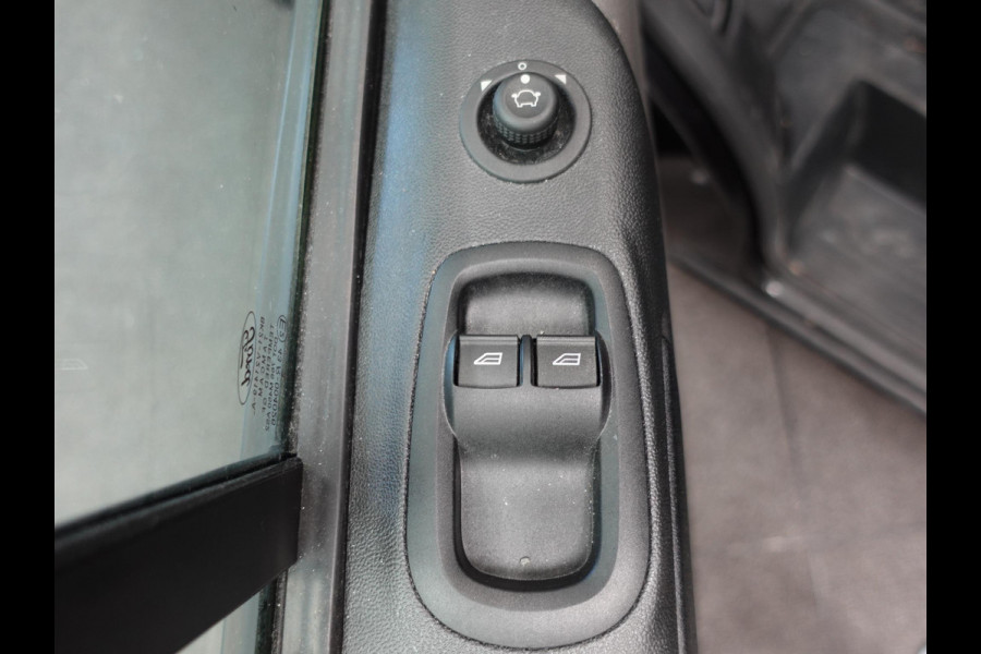 Ford Transit Custom 300 2.0 TDCI L2H1 Trend Automaat Airco Navi Cruisecontrol Camera Parkeersensoren Trekhaak