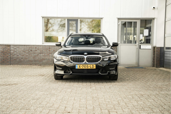 BMW 3 Serie Touring 330e High Executive