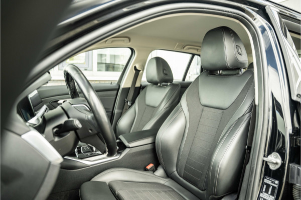 BMW 3 Serie Touring 330e High Executive
