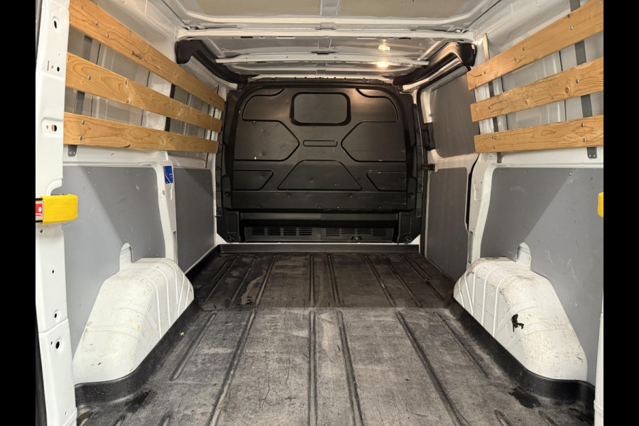 Ford Transit Custom 280 2.0 TDCI L1H1 Trend Automaat Navigatie DAB Parkeersensoren Airco Camera Carplay Trekhaak