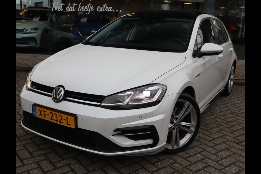 Volkswagen Golf 1.5 TSI Highline Pano / Navi / Elekramen / R-Line / Climate / Led Dealeronderhouden