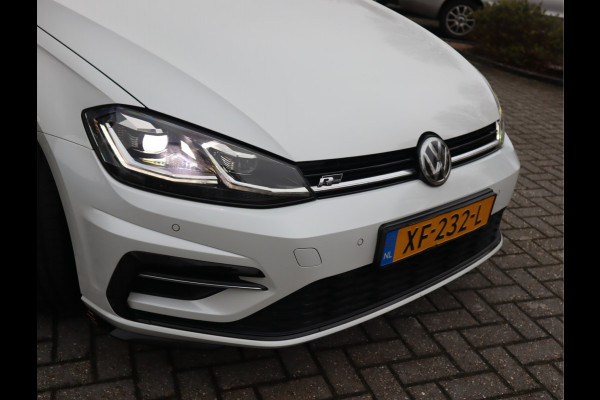Volkswagen Golf 1.5 TSI Highline Pano / Navi / Elekramen / R-Line / Climate / Led Dealeronderhouden