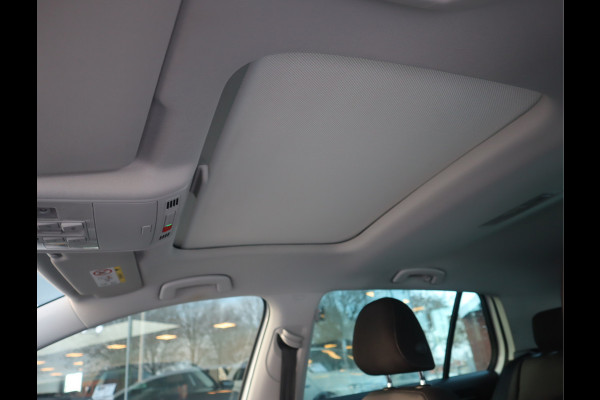 Volkswagen Golf 1.5 TSI Highline Pano / Navi / Elekramen / R-Line / Climate / Led Dealeronderhouden