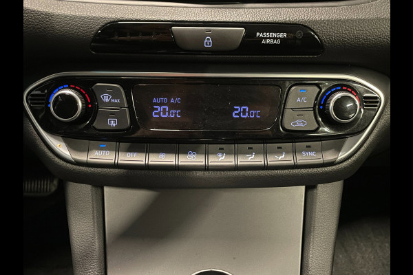 Hyundai i30 1.5 T-GDi MHEV Premium|AUTOMAAT|FULL OPTION|LEDER|ACC|ELEK.INTERIEUR|STUURVERW+STOELVERW.+VENT|APPLE CARPLAY|CAMERA|NL