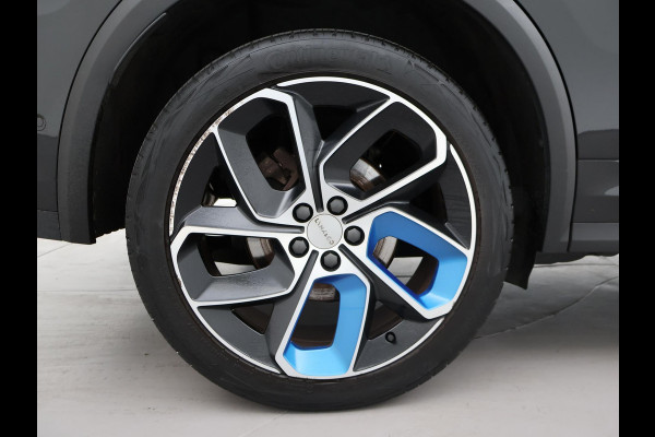 Lynk & Co 01 1.5 PLUG-IN 261 PK AUT. + PANORAMA | INFINTY AUDIO | ADAPTIVE CRUISE | CAMERA | 20 INCH | SFEERVERLICHTING