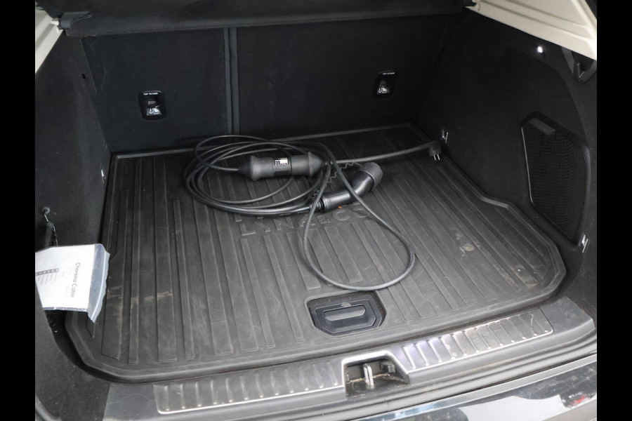 Lynk & Co 01 1.5 PLUG-IN 261 PK AUT. + PANORAMA | INFINTY AUDIO | ADAPTIVE CRUISE | CAMERA | 20 INCH | SFEERVERLICHTING