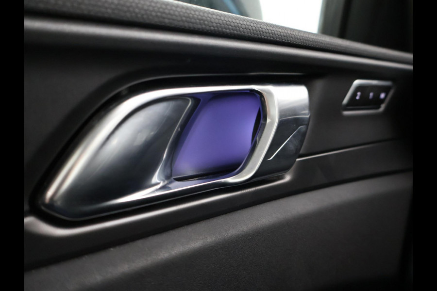 Lynk & Co 01 1.5 PLUG-IN 261 PK AUT. + PANORAMA | INFINTY AUDIO | ADAPTIVE CRUISE | CAMERA | 20 INCH | SFEERVERLICHTING