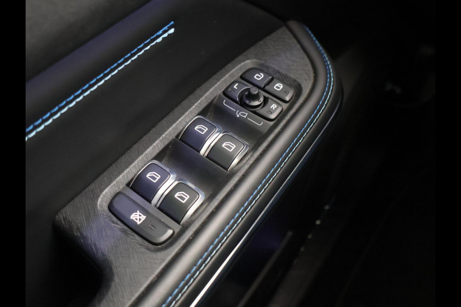 Lynk & Co 01 1.5 PLUG-IN 261 PK AUT. + PANORAMA | INFINTY AUDIO | ADAPTIVE CRUISE | CAMERA | 20 INCH | SFEERVERLICHTING