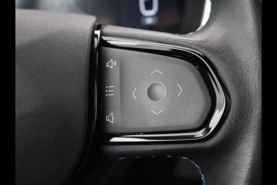 Lynk & Co 01 1.5 PLUG-IN 261 PK AUT. + PANORAMA | INFINTY AUDIO | ADAPTIVE CRUISE | CAMERA | 20 INCH | SFEERVERLICHTING