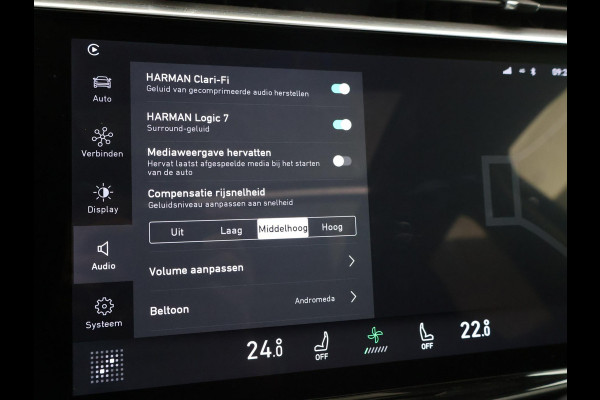 Lynk & Co 01 1.5 PLUG-IN 261 PK AUT. + PANORAMA | INFINTY AUDIO | ADAPTIVE CRUISE | CAMERA | 20 INCH | SFEERVERLICHTING