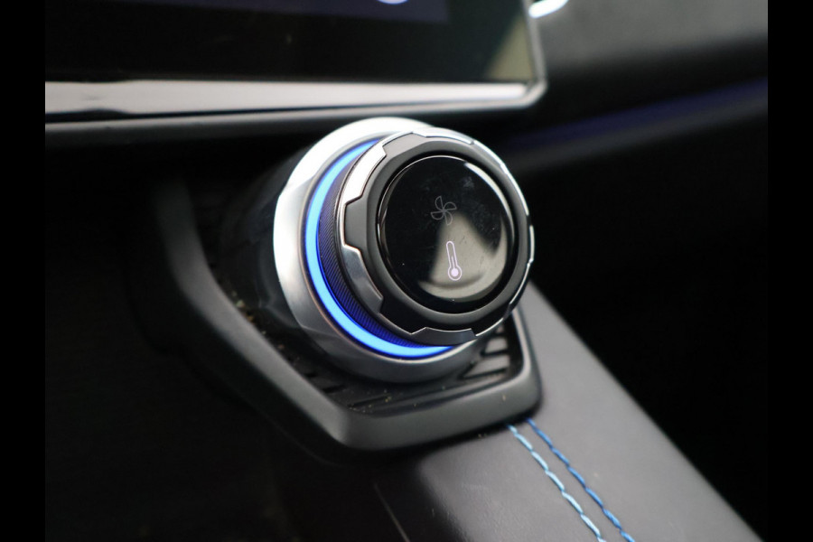 Lynk & Co 01 1.5 PLUG-IN 261 PK AUT. + PANORAMA | INFINTY AUDIO | ADAPTIVE CRUISE | CAMERA | 20 INCH | SFEERVERLICHTING