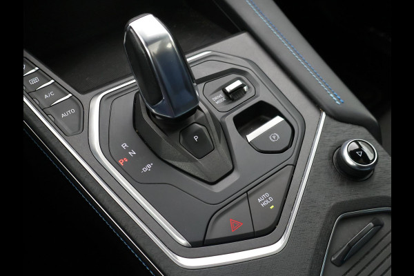 Lynk & Co 01 1.5 PLUG-IN 261 PK AUT. + PANORAMA | INFINTY AUDIO | ADAPTIVE CRUISE | CAMERA | 20 INCH | SFEERVERLICHTING