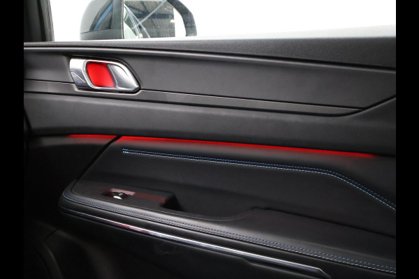 Lynk & Co 01 1.5 PLUG-IN 261 PK AUT. + PANORAMA | INFINTY AUDIO | ADAPTIVE CRUISE | CAMERA | 20 INCH | SFEERVERLICHTING