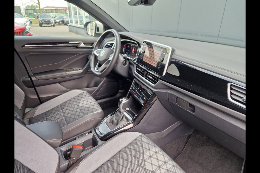 Volkswagen T-Roc 1.5 TSI DSG 150PK R-Line /IQ Drive /IQ Light /Keyless
